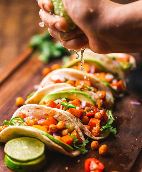 Tacos garnis et personnalisés au Bateau Pirate