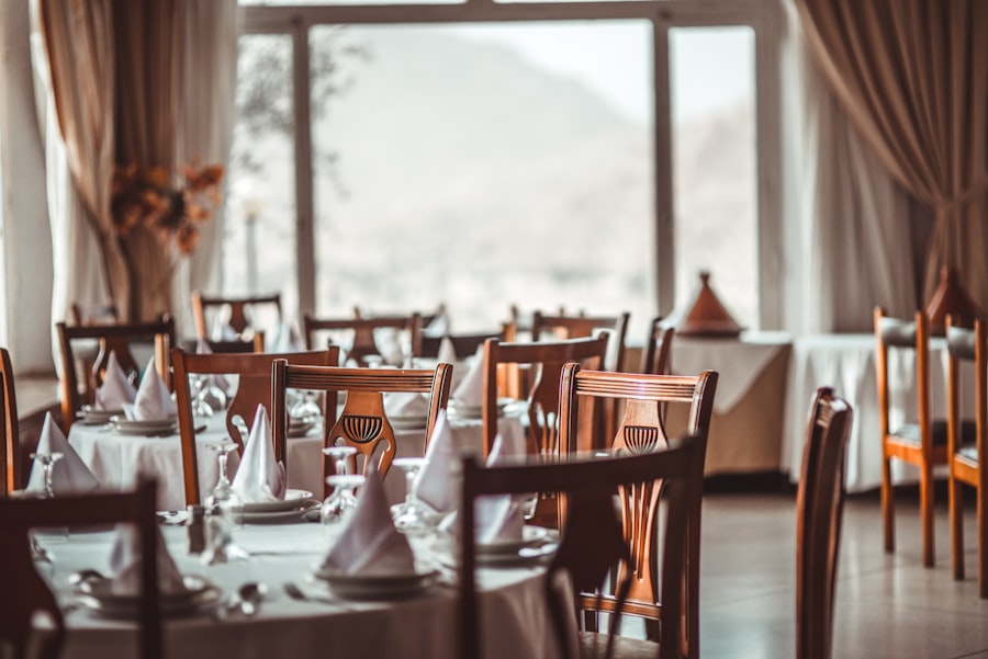 Salle privatisée et décorée pour un événement au restaurant Bateau Pirate